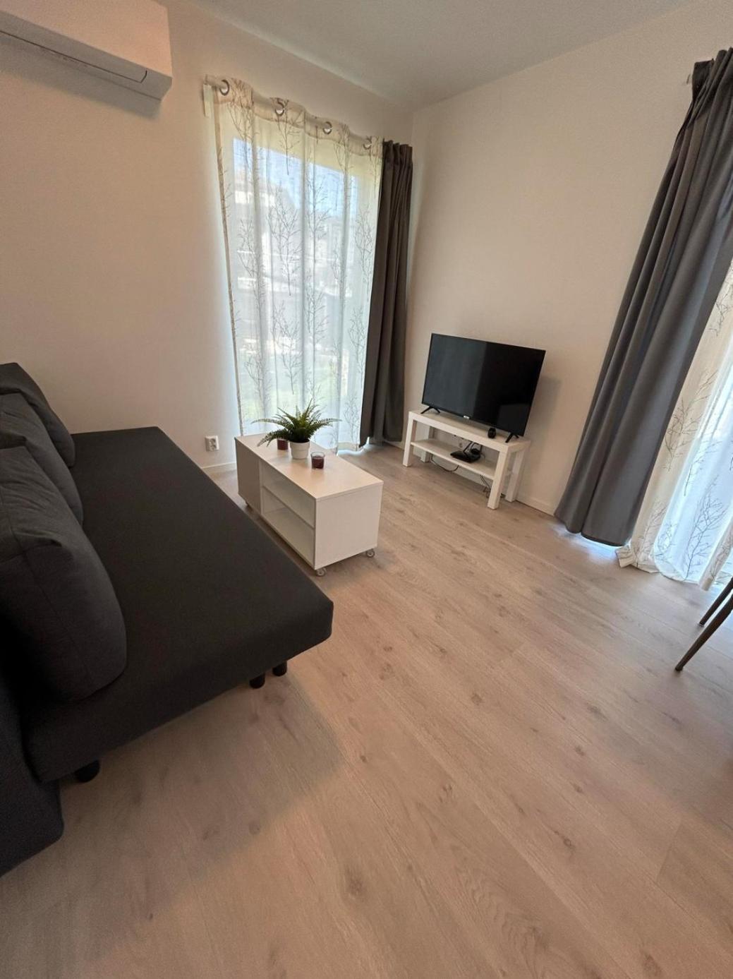Lisas Apartment, Private New 1 Bedroom And 1 Living Room With Sofa Bed And Big Windows, Share With Nobody Осло Екстериор снимка